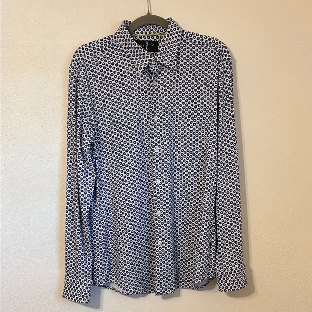 Hugo Boss Large Blue and White Casual Button Down long sleeve Shirt